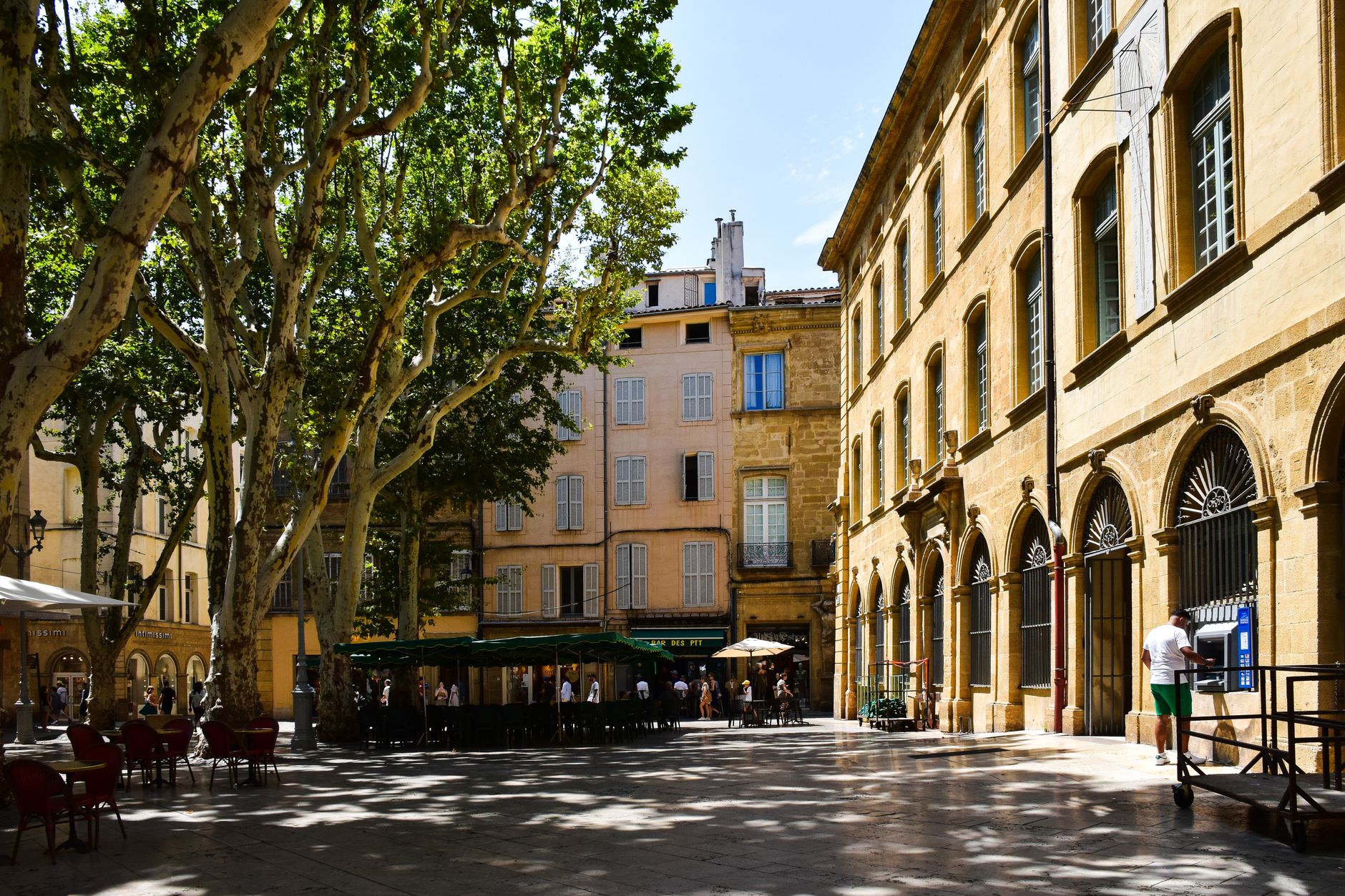 Rue d'Aix-en-Provence, ville de l'agence TroisSix